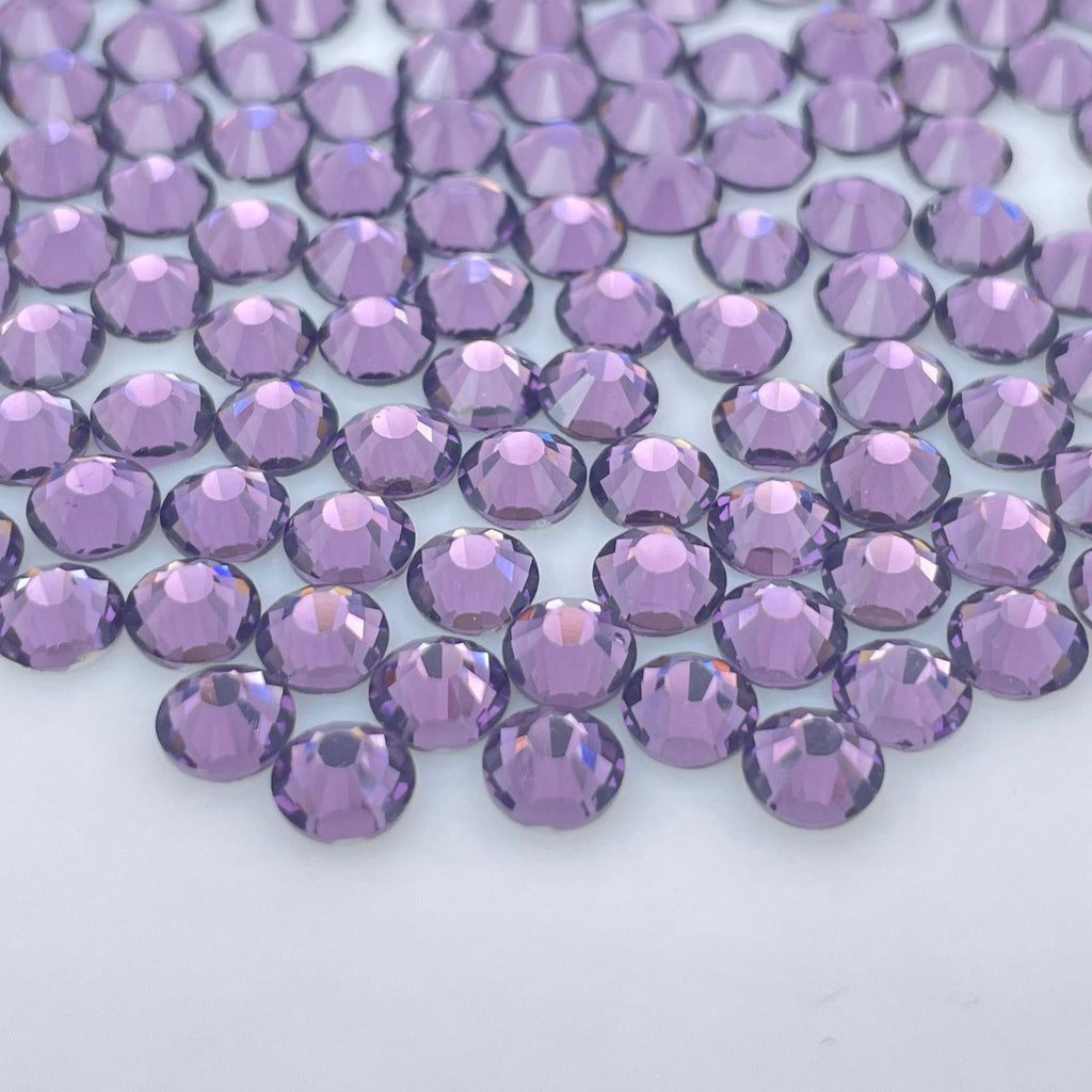 Light Violet non-hotfix flatback glass rhinestones — loose crystal swatch
