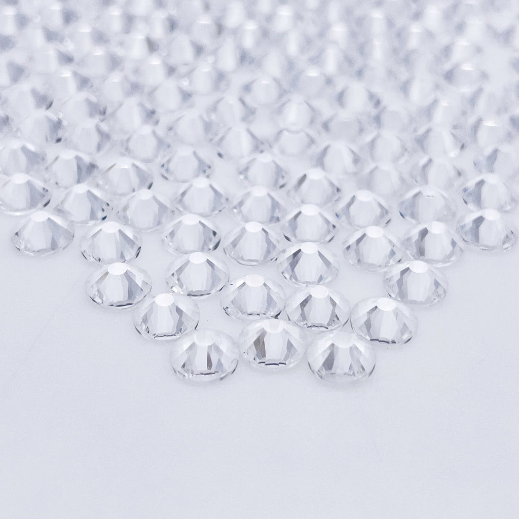 Transparent Clear non-hotfix flatback glass rhinestones — loose crystal swatch