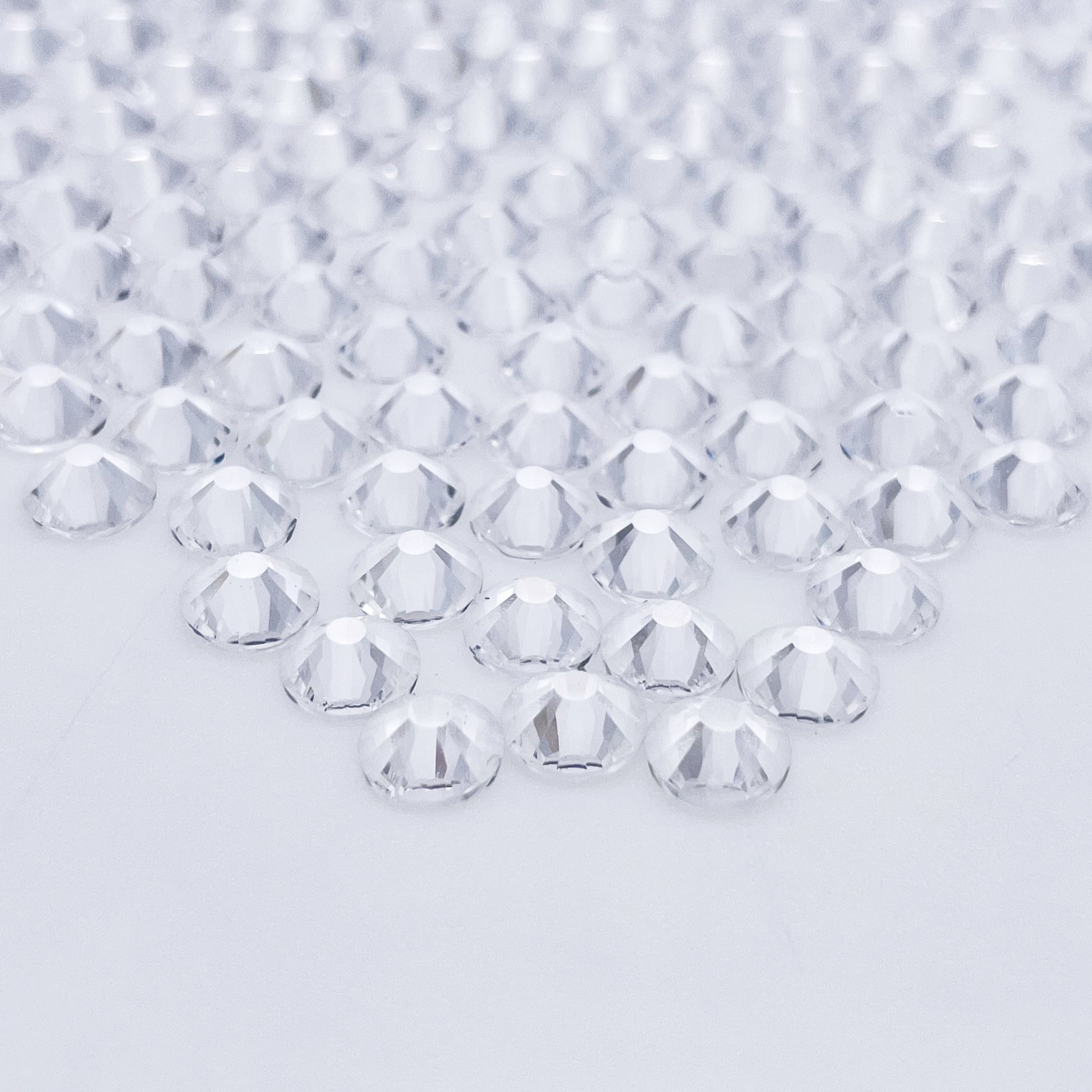 Transparent Clear non-hotfix flatback glass rhinestones — loose crystal swatch