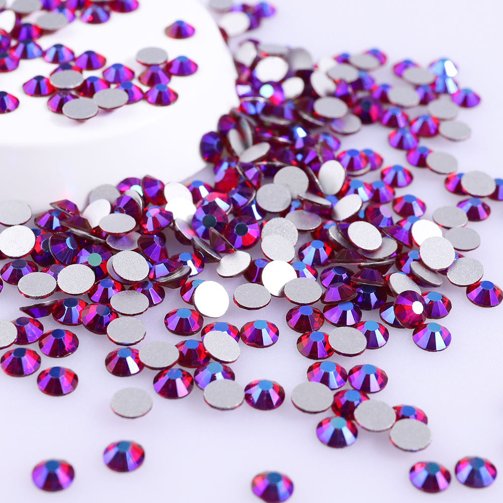 High Quality flatback rhinestones: Color - Dark Siam AB