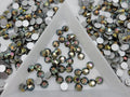 Shiny Brown non-hotfix flatback glass rhinestones — loose crystal swatch
