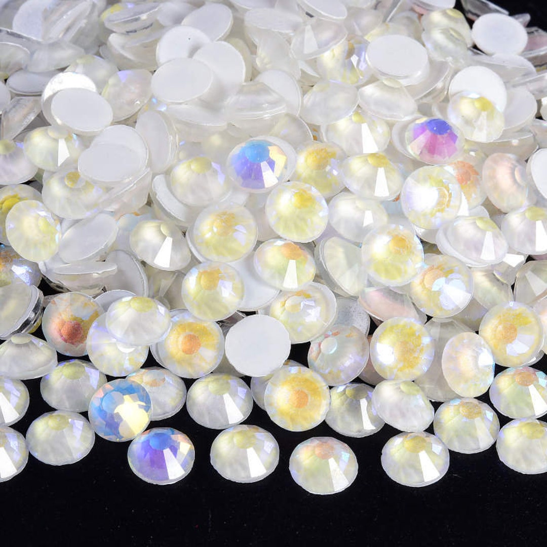 High Quality flatback rhinestones: Color - Crystal Luminous