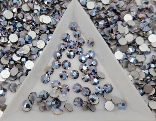 High Quality flatback rhinestones: Color - Cyan Metal
