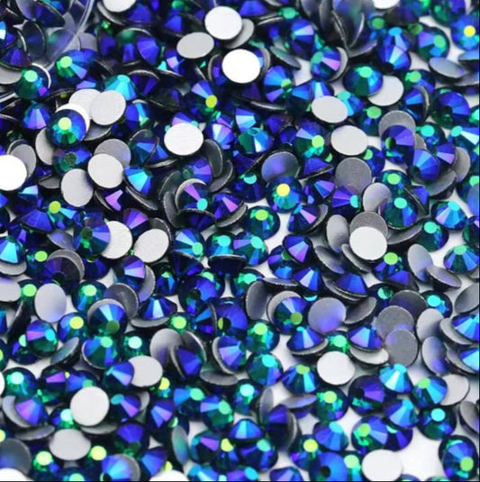 High Quality flatback rhinestones: Color - Emerald AB
