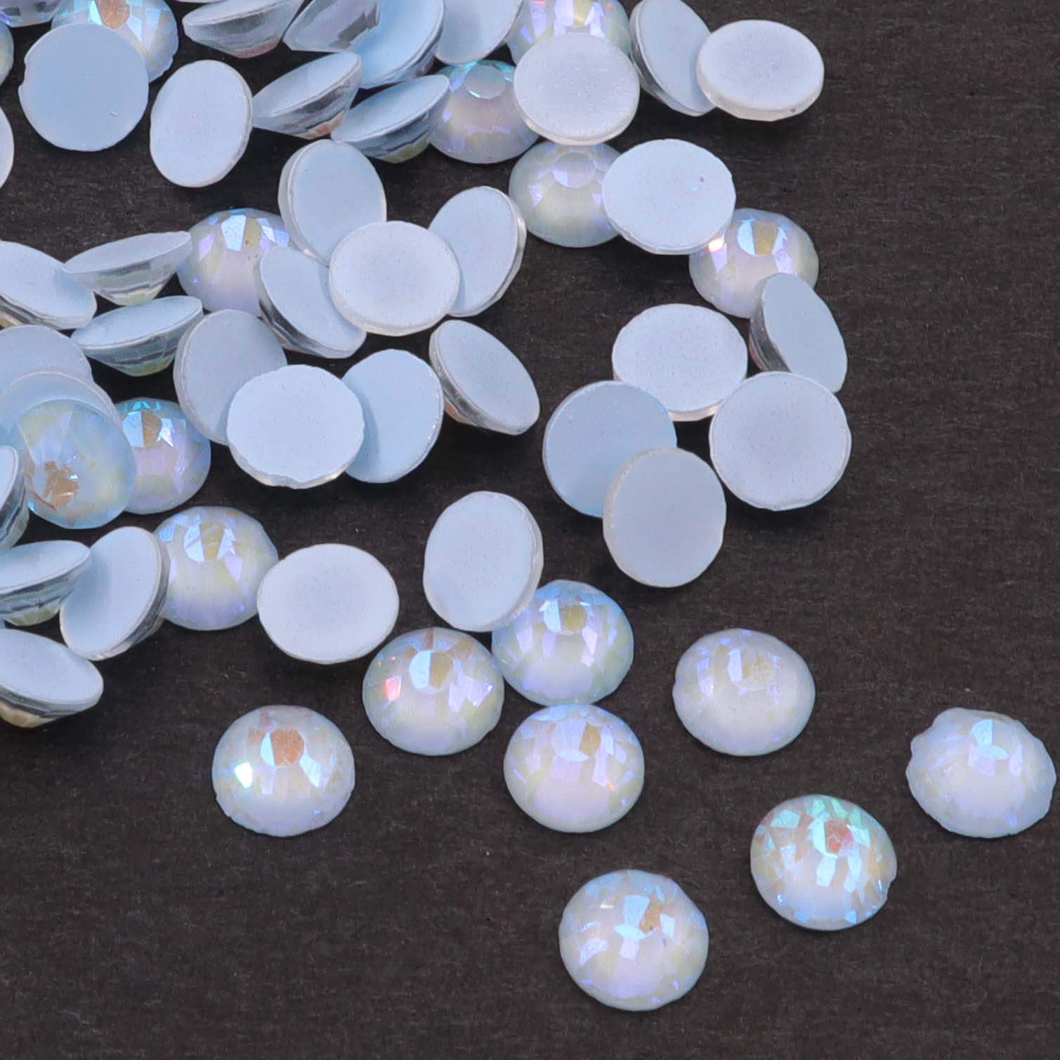 Close-up of Light Sapphire Luminous glass rhinestone facets and flat back