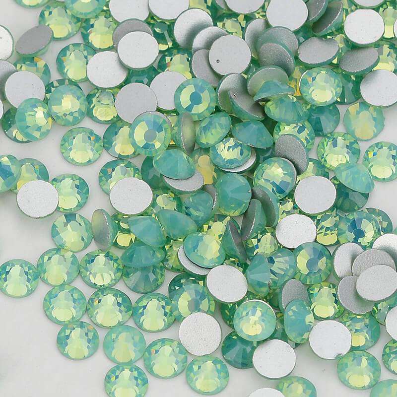 High Quality flatback rhinestones: Color - Green Opal