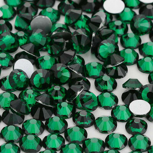 High Quality flatback rhinestones: Color - Emerald