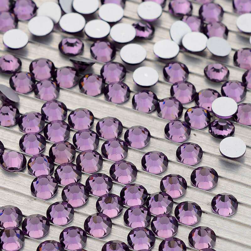 Tanzanite rhinestones in a bulk 1,440-piece pack